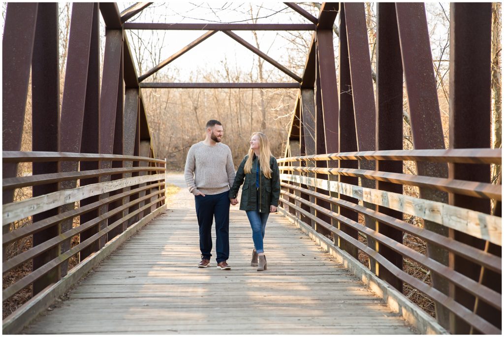 Engagement photography session in Columbia, MO at Capen Park by Bella Faith Photography 