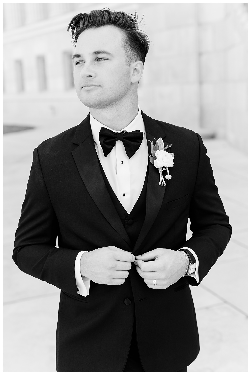 Groom photos wedding photography Jefferson City Missouri