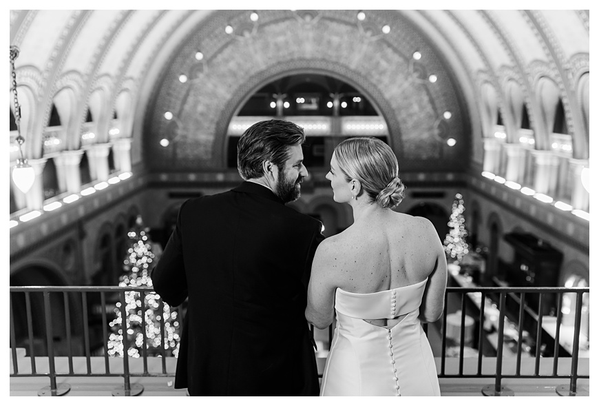 Wedding photos at the St. Louis Union Station