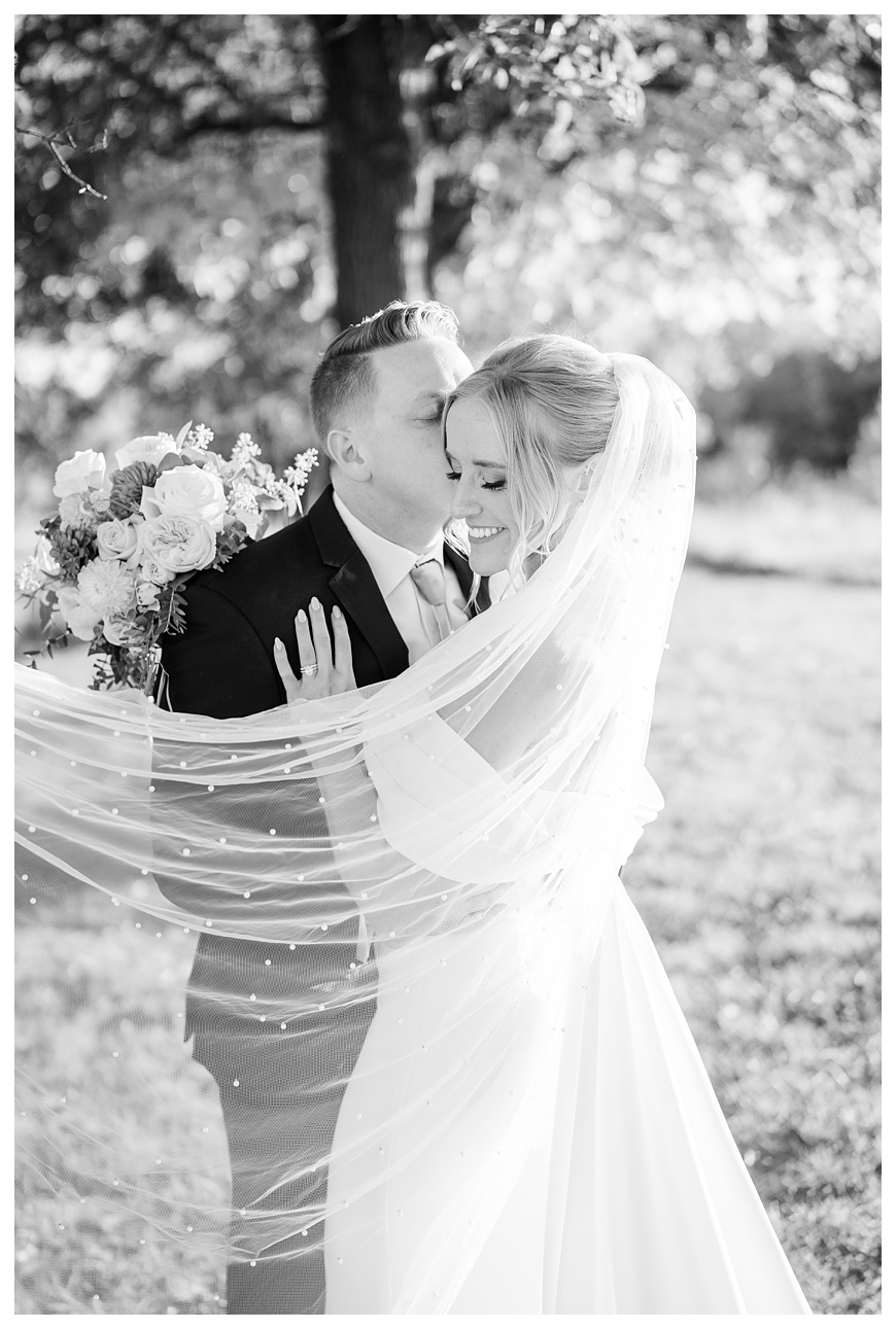 Wedding photographer columbia Missouri